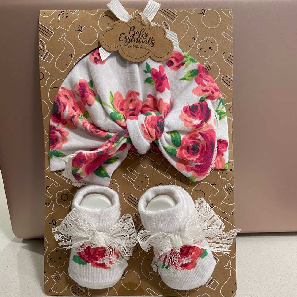 Infant booties with matching hat